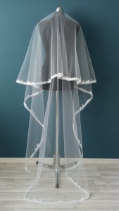 Фата окантованная